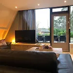 For 12 Guests On Vosseven * Stramproy