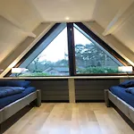 For 12 Guests On Vosseven Stramproy