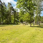 For 12 Guests On Vosseven Stramproy