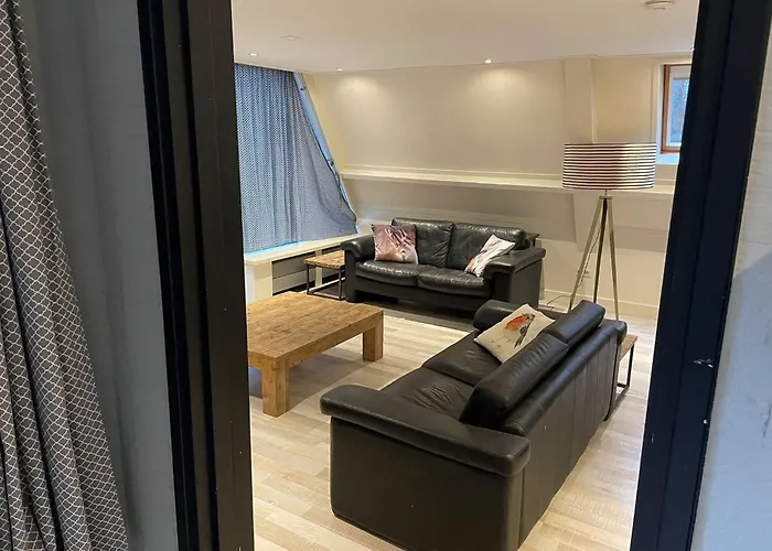 For 12 Guests On Vosseven * Stramproy