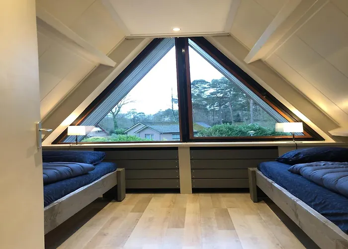 For 12 Guests On Vosseven Stramproy