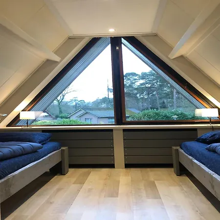 For 12 Guests On Vosseven Stramproy