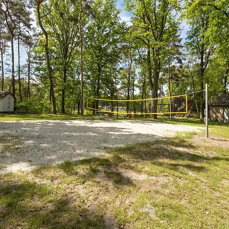 For 12 Guests On Vosseven Stramproy